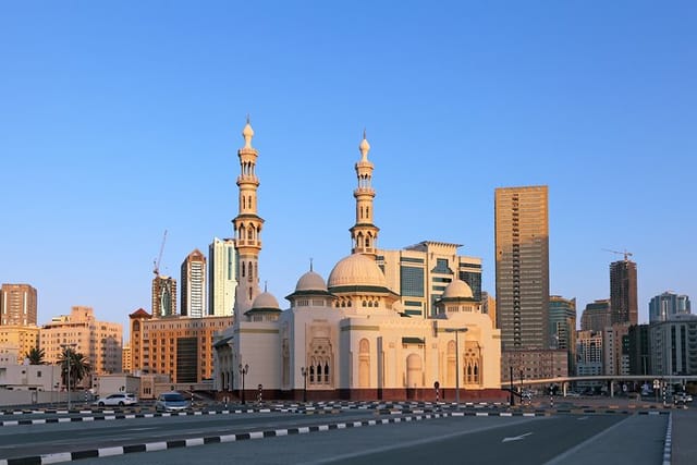private-walking-historic-tour-of-sharjah_1